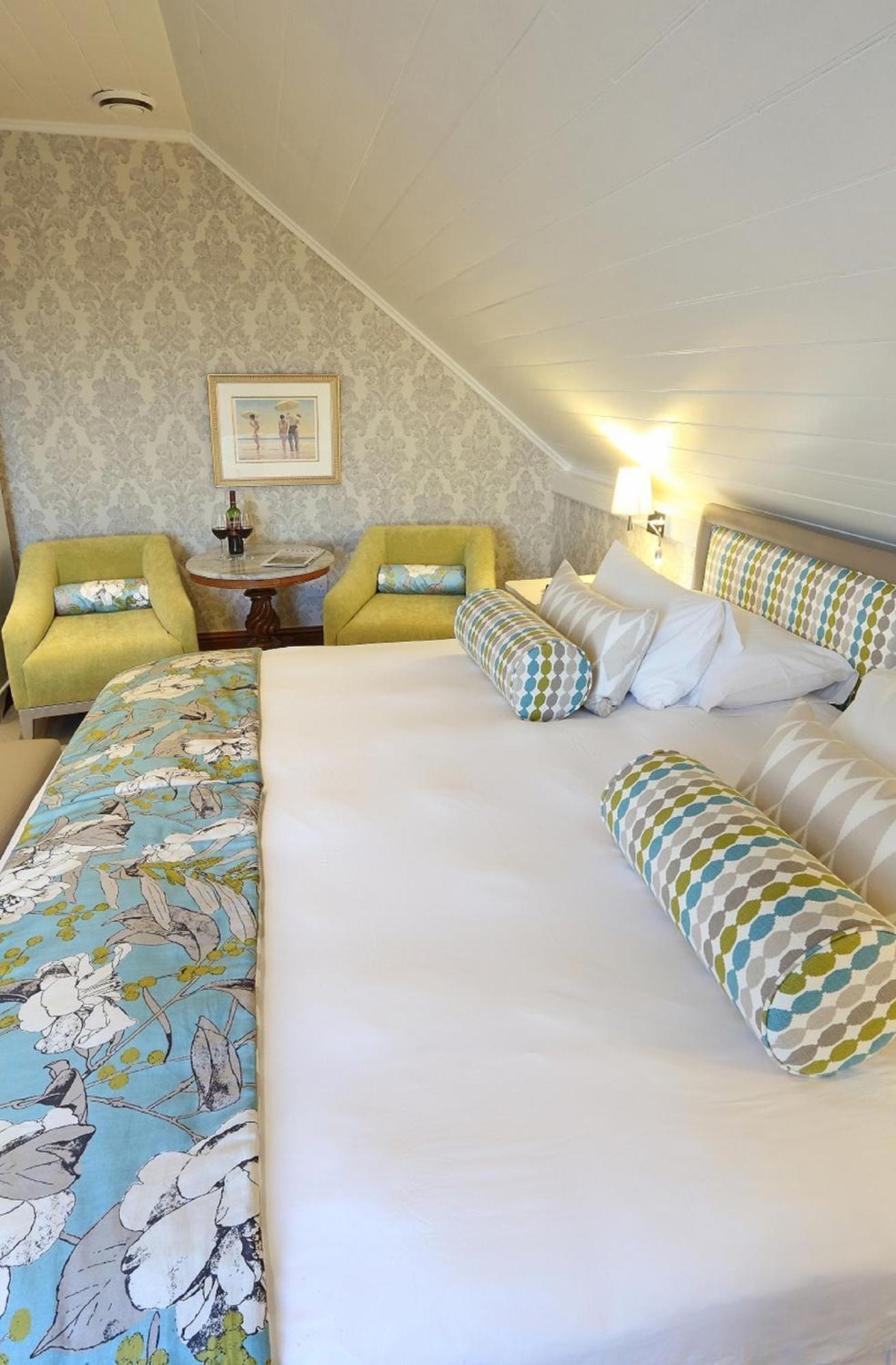 Falcons View Manor Knysna Room photo