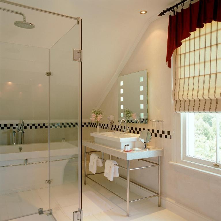 Falcons View Manor Knysna Room photo